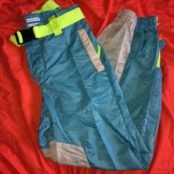 Highwaisted Urban outfitters pants - Picture 4 of 4